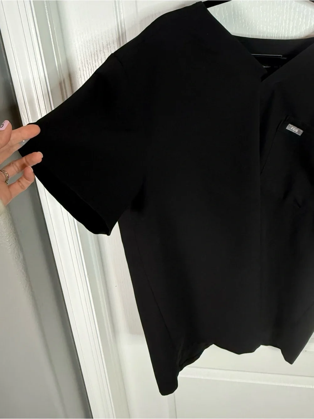 FIGS Men’s Black Scrub Set XXL Leon Top + XL Axim Cargo Pants Technical Collecti